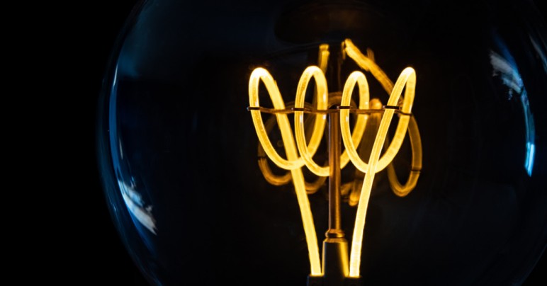 Light bulb filament
